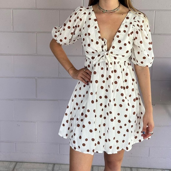 Cutest brand new condition Abercrombie dress - Picture 2 of 13